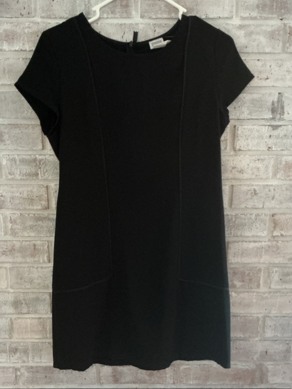 Charming Charlie Black Short-Sleeve Shift Dress